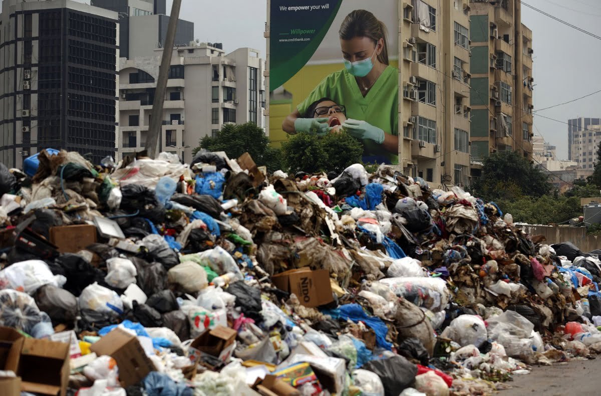 lebanon-trash-01