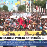 Rama injoron protestën/Para Kryeministrisë qytetarët protestojnë, ndërkohë takohet me fermerët për paketën e rezistencës sociale